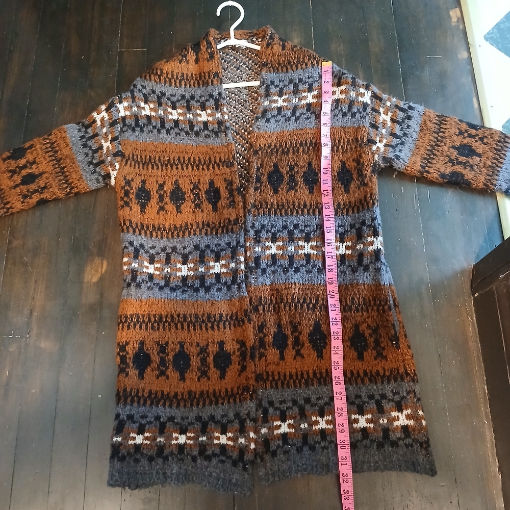 Aztec Style Acrylic Open Cardigan With Pockets - Picture 13 of 14